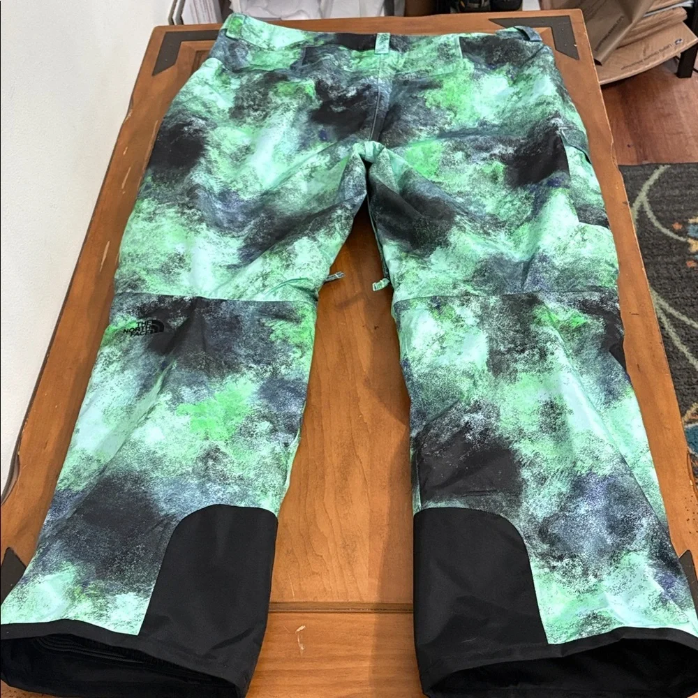 The North Face NWT Freedom Insulated Ski Snowboarding Pants Size XXL